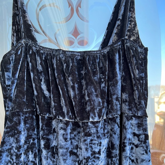 REBDOLLS Velvet Ruched Bodycon Dress - Picture 12 of 15